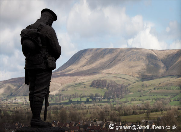 Clitheroe War Memorial and Pendle Hill