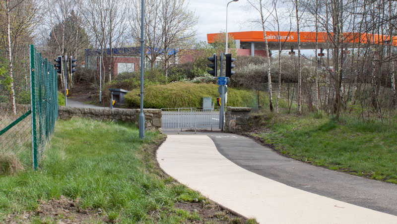path towards Craigleith Retail Park and South Groathill Avenue