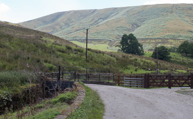 after passing between buildings at Hareden Farm