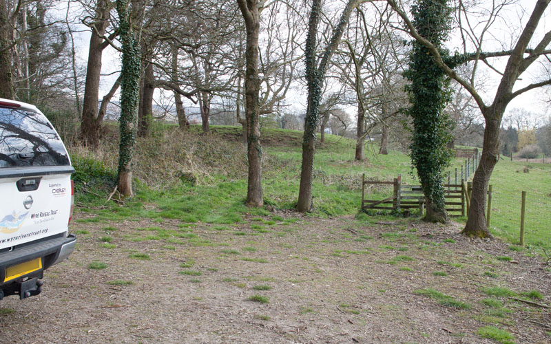 path passing trough fishery car park