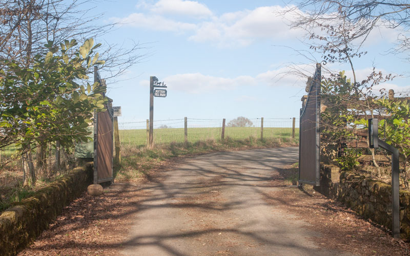 Potters Hill Farm gateway